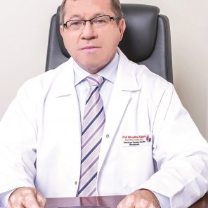 prof. dr hab. n. med. Mirosław Ząbek